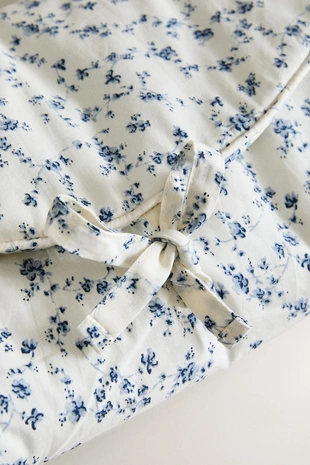 Портативный пеленальный мат ZARA с синим цветочным узором- Заказать в России