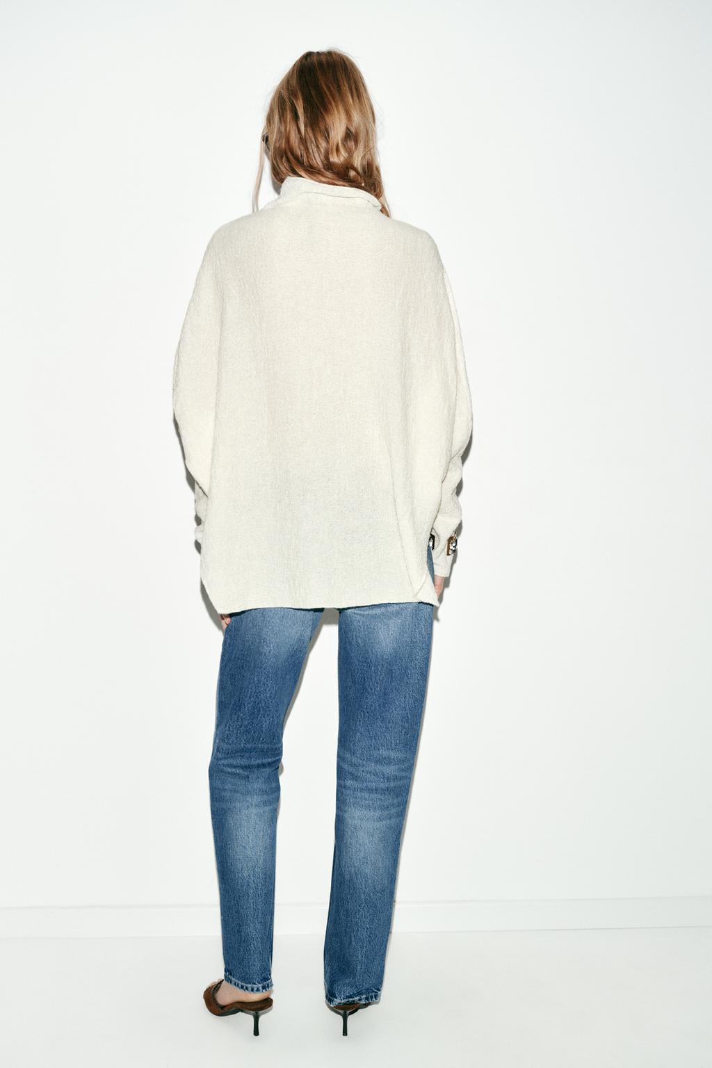 ВЯЗАНЫЙ СВИТЕР-НАКИДКА