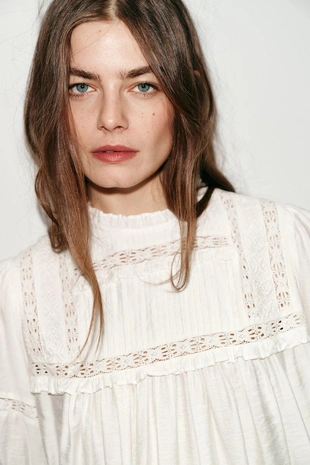 Блуза в романтическом стиле с рукавами-буфами- Заказать в России