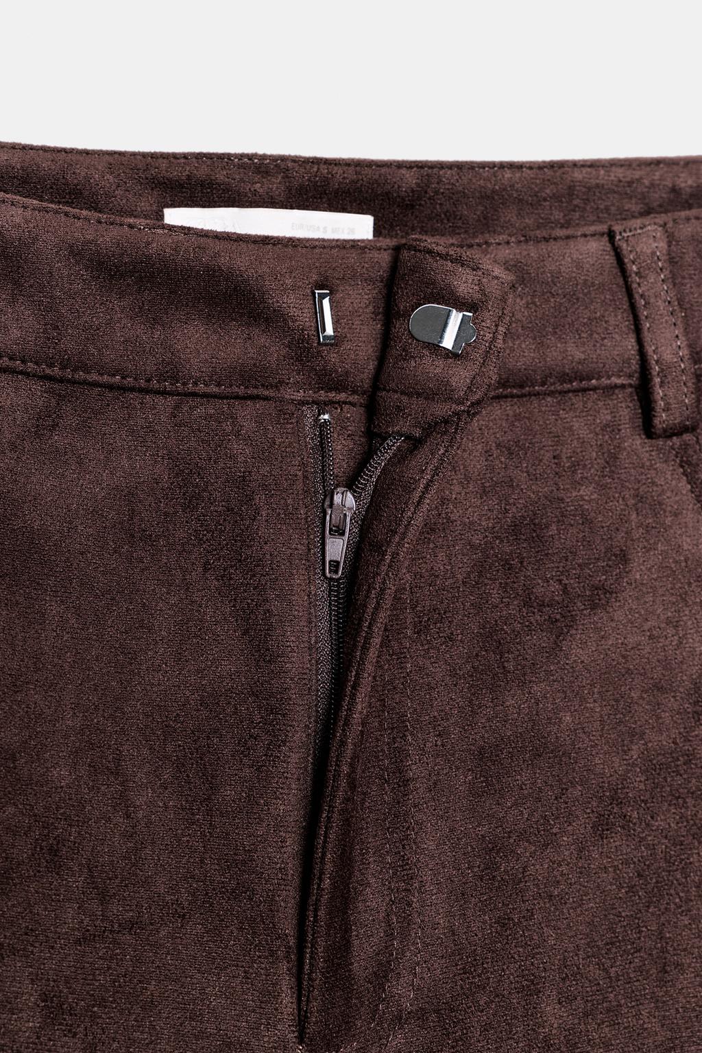 БРЮКИ ИЗ ИСКУССТВЕННОЙ ЗАМШИ