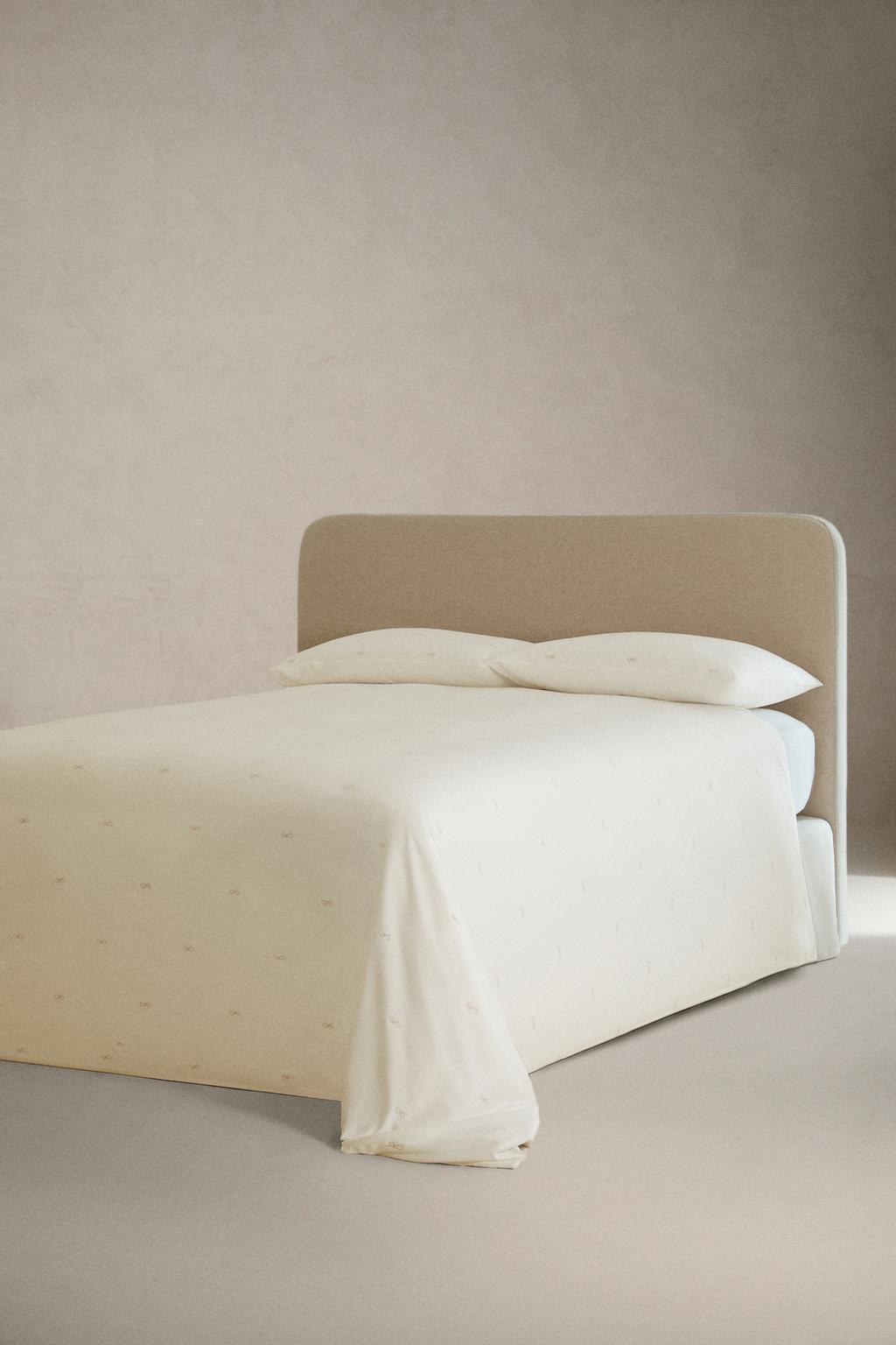 Покрывало из хлопкового сатина с бантами (300 нитей)