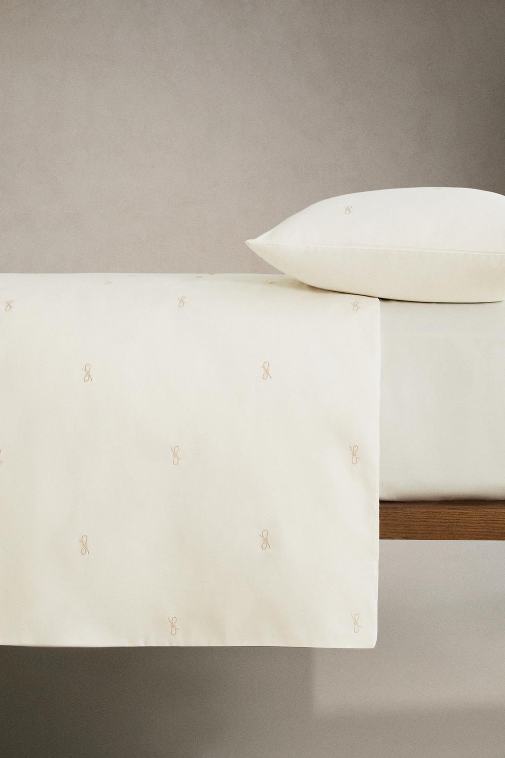 Покрывало из хлопкового сатина с бантами (300 нитей)