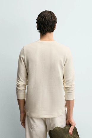 Футболка из рельефного трикотажа в рубчик- Заказать в России