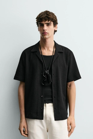 Рубашка с оборками и джаккардовым узором