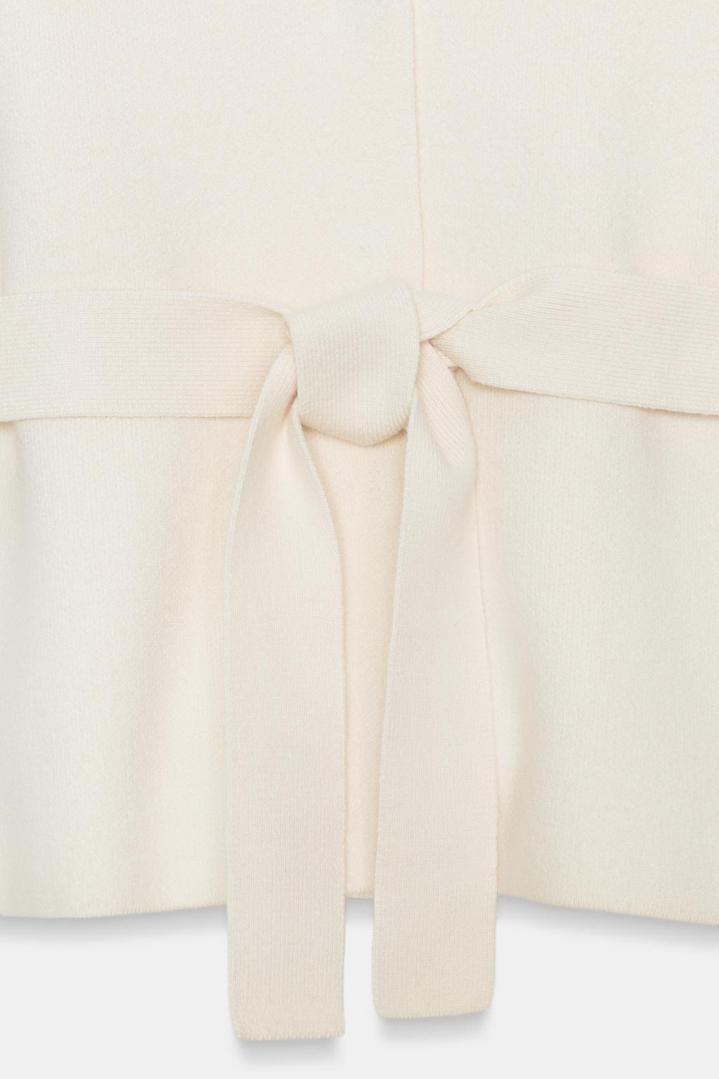 ТРИКОТАЖНЫЙ ЖИЛЕТ С ПОЯСОМ