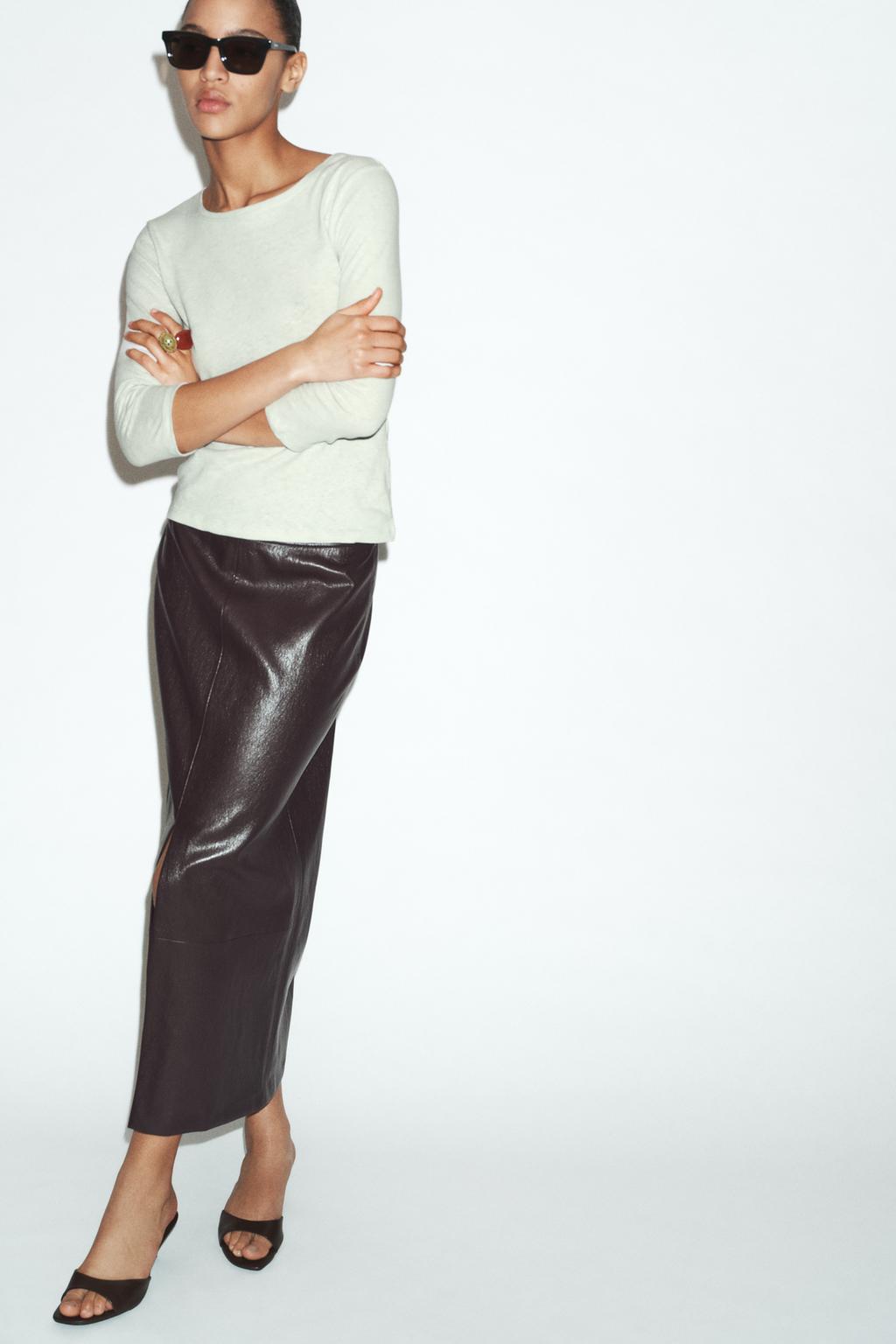 ФУТБОЛКА ИЗ ЛЬНА С ЭФФЕКТОМ ПОТЕРТОСТИ