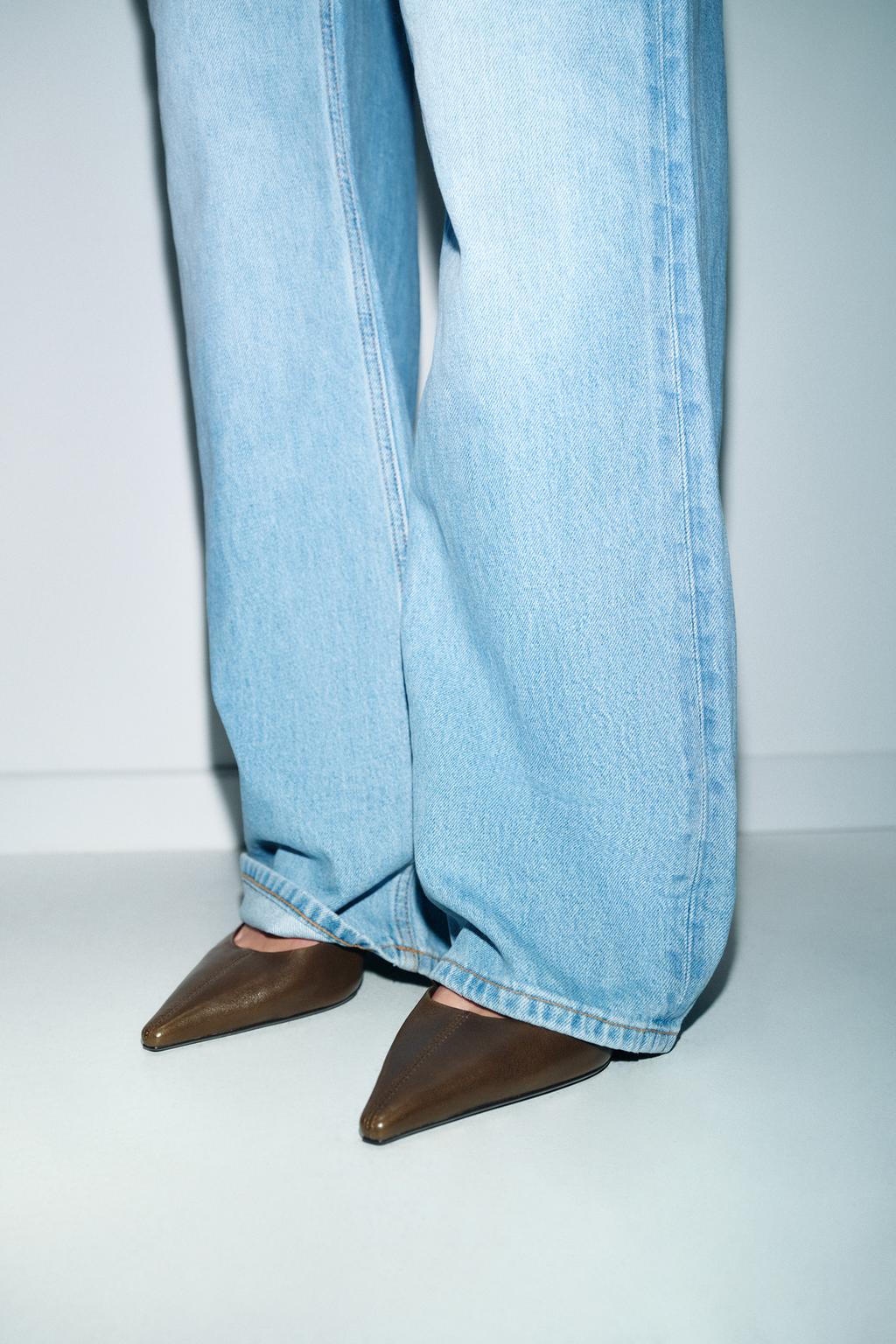 ТУФЛИ-МЮЛИ ИЗ КОЖИ С РЕМЕШКОМ