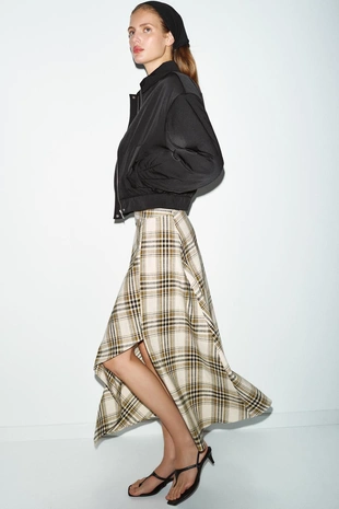 Босоножки с ремешками из кожи- Заказать в России