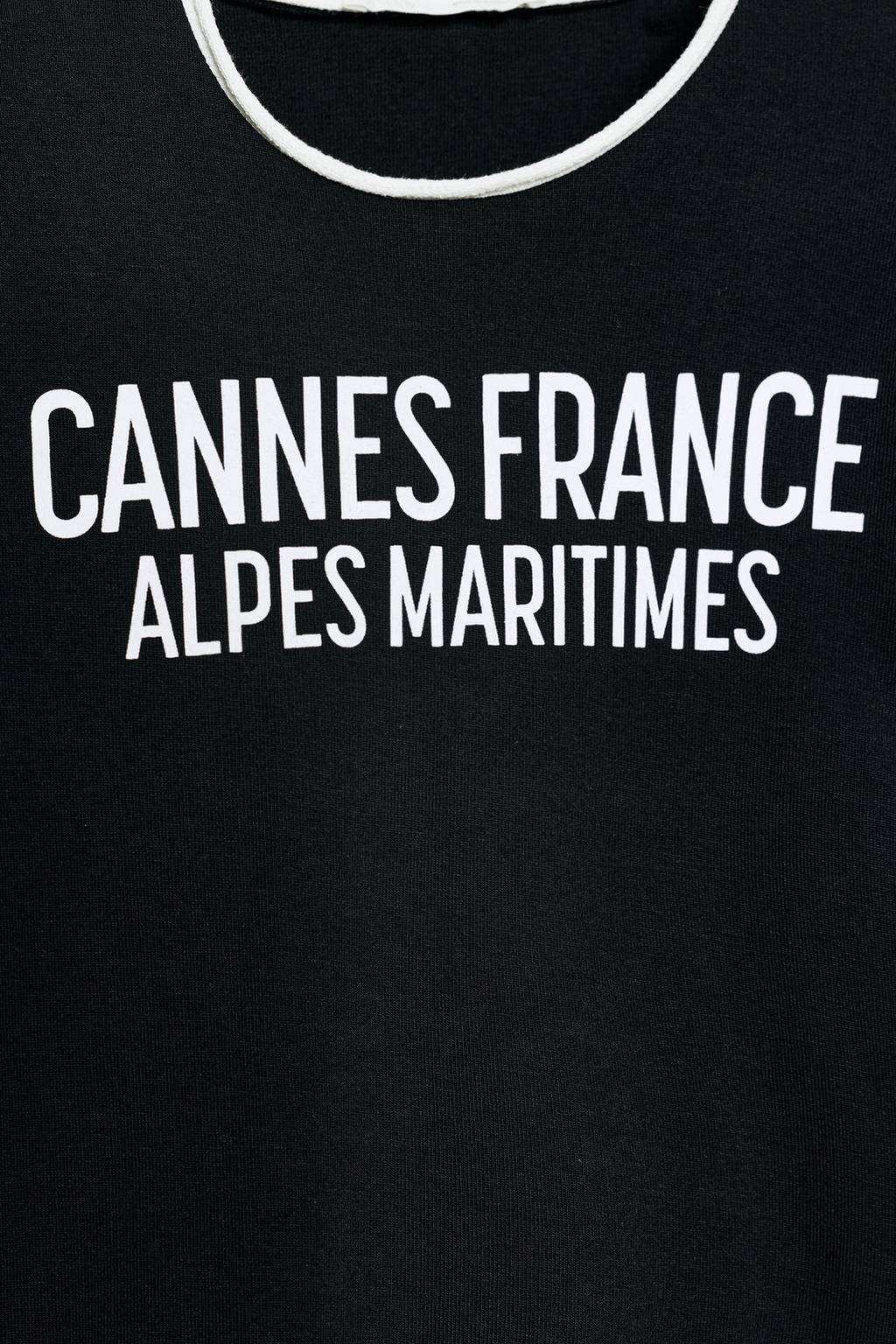 ФУТБОЛКА С НАДПИСЬЮ И КОНТРАСТНОЙ ОТДЕЛКОЙ