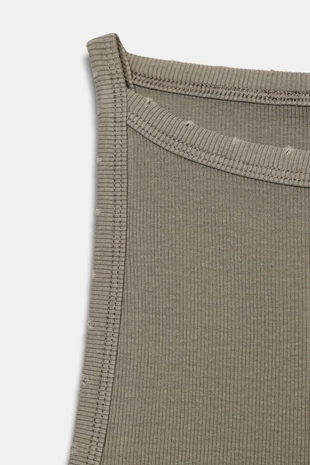 Топ халтер в рубчик с эффектом потертости