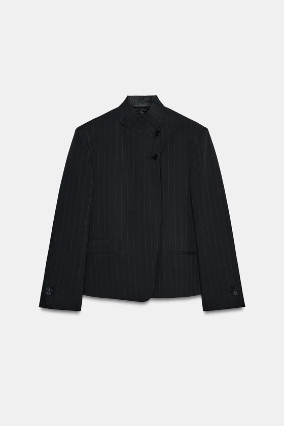 БЛЕЙЗЕР С ВОРОТНИКОМ-СТОЙКОЙ В ТОНКУЮ ПОЛОСКУ — коллекция Zara «ZW»