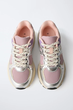 Кроссовки с сетчатыми деталями- Заказать в России