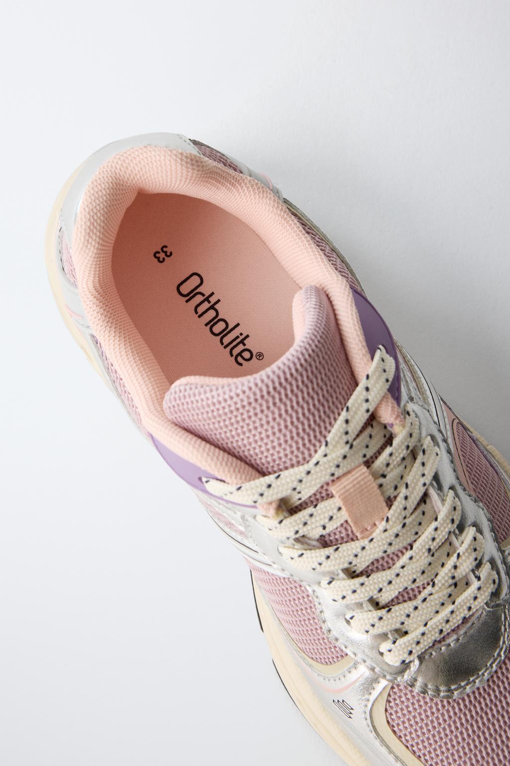 КРОССОВКИ С СЕТЧАТЫМИ ДЕТАЛЯМИ