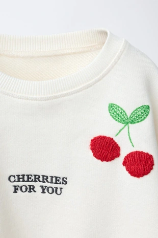 Толстовка с вышивкой «вишни»- Заказать в России