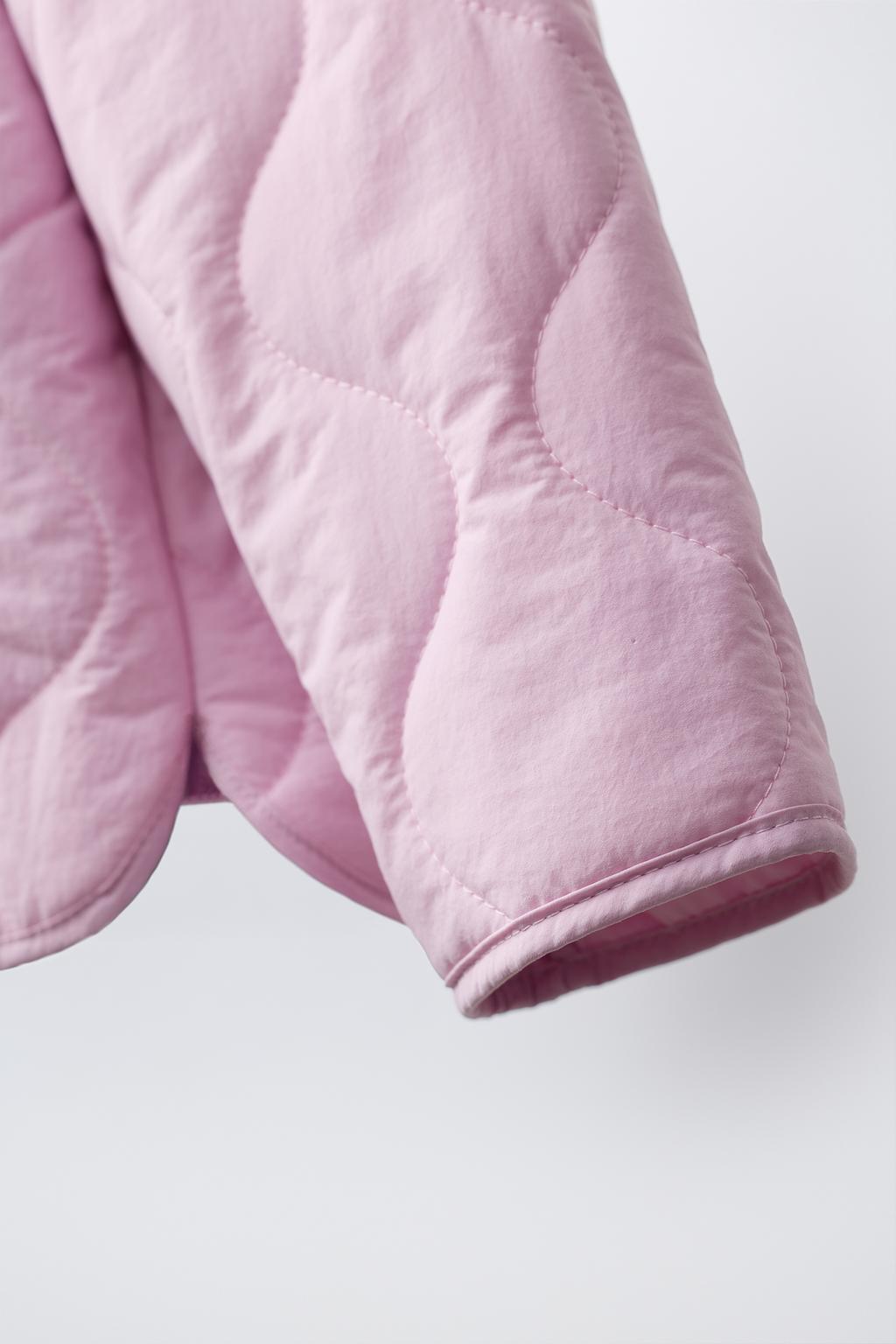 СТЕГАНАЯ КУРТКА С СЕРДЕЧКАМИ