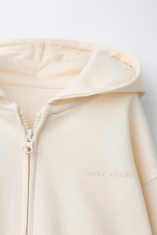 Толстовка на молнии с рельефным текстом и эффектом INTERLOCK- Заказать в России