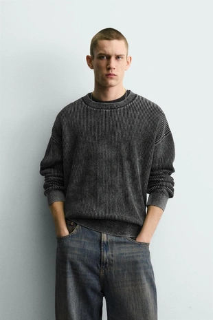 Свитер в рубчик с эффектом потертости- Заказать в России