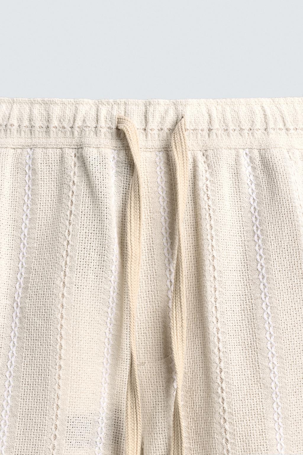 Бермуды с геометрическим жаккардовым узором