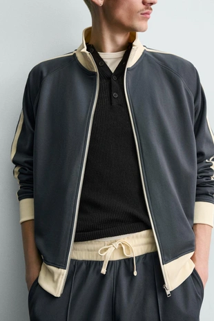 Толстовка на молнии с контрастными полосами- Заказать в России