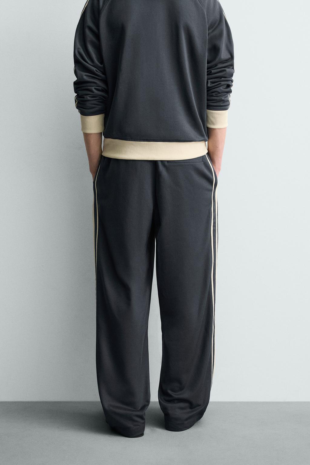 ДЖОГГЕРЫ WIDE FIT С ЛАМПАСАМИ