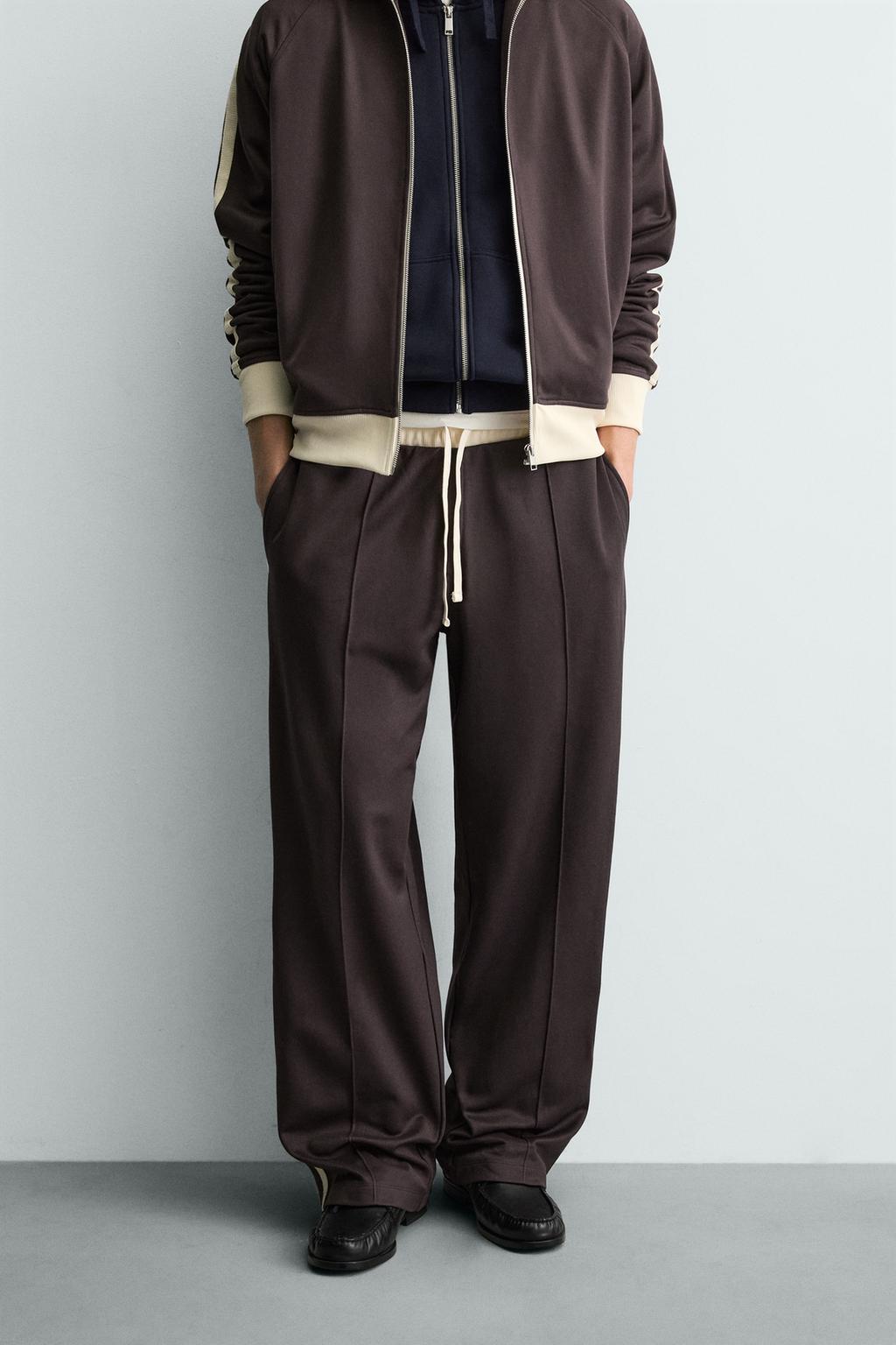 ДЖОГГЕРЫ WIDE FIT С ЛАМПАСАМИ