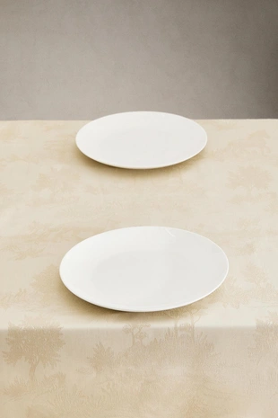 Скатерть с жаккардовым ландшафтом и лошадьми- Заказать в России