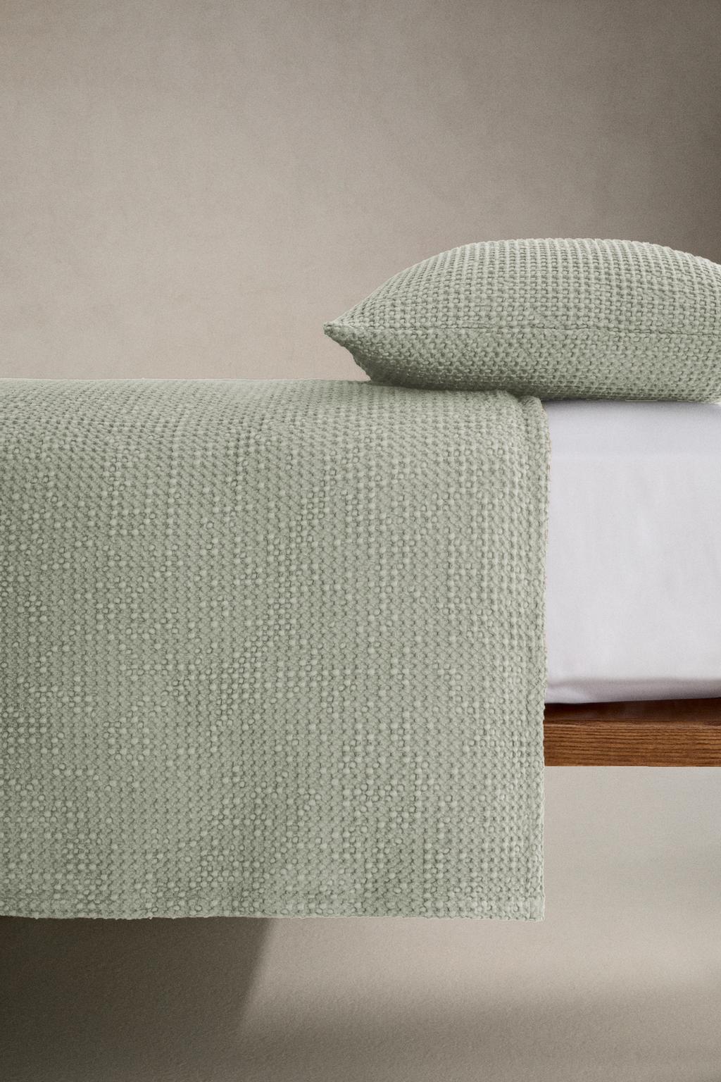 Покрывало из мини-вафельного трикотажа