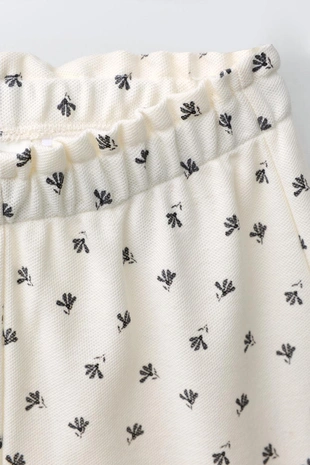 Комплект из футболки и брюк с цветочным принтом и бантами- Заказать в России