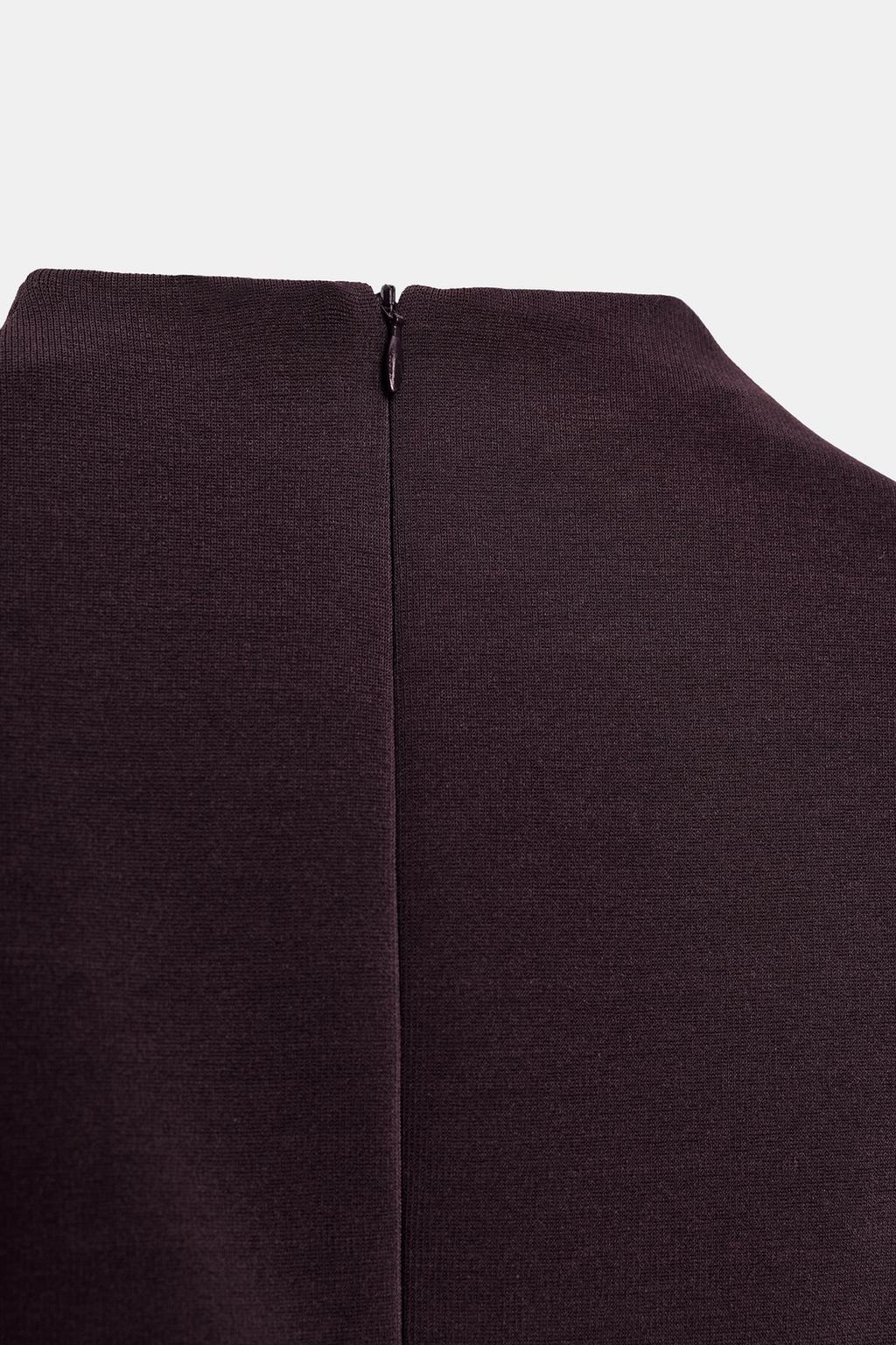 КОРОТКОЕ ПЛАТЬЕ С ЭЛАСТИЧНЫМ КРУЖЕВОМ