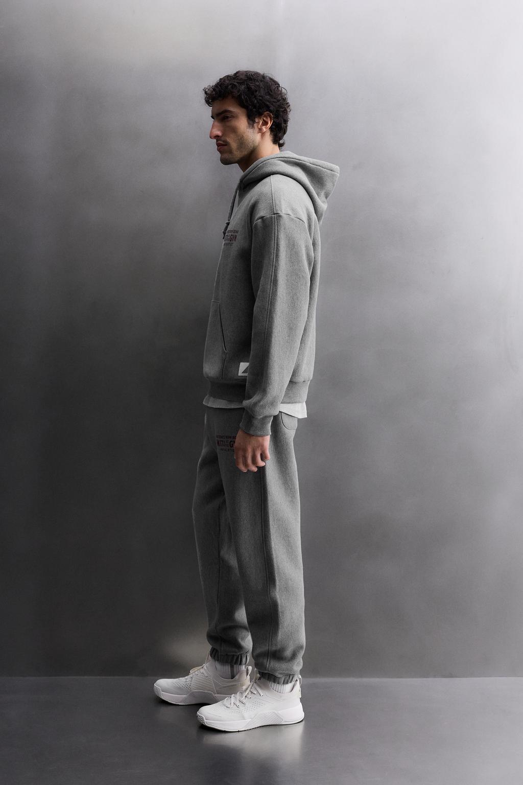 ХУДИ С НАДПИСЬЮ