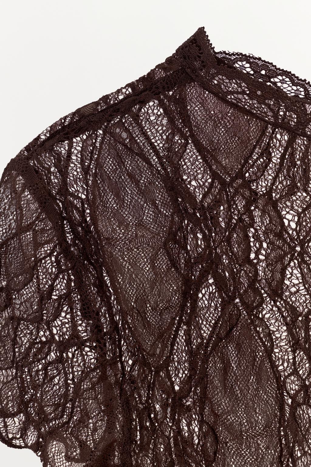 КРУЖЕВНОЙ КРОП-ТОП