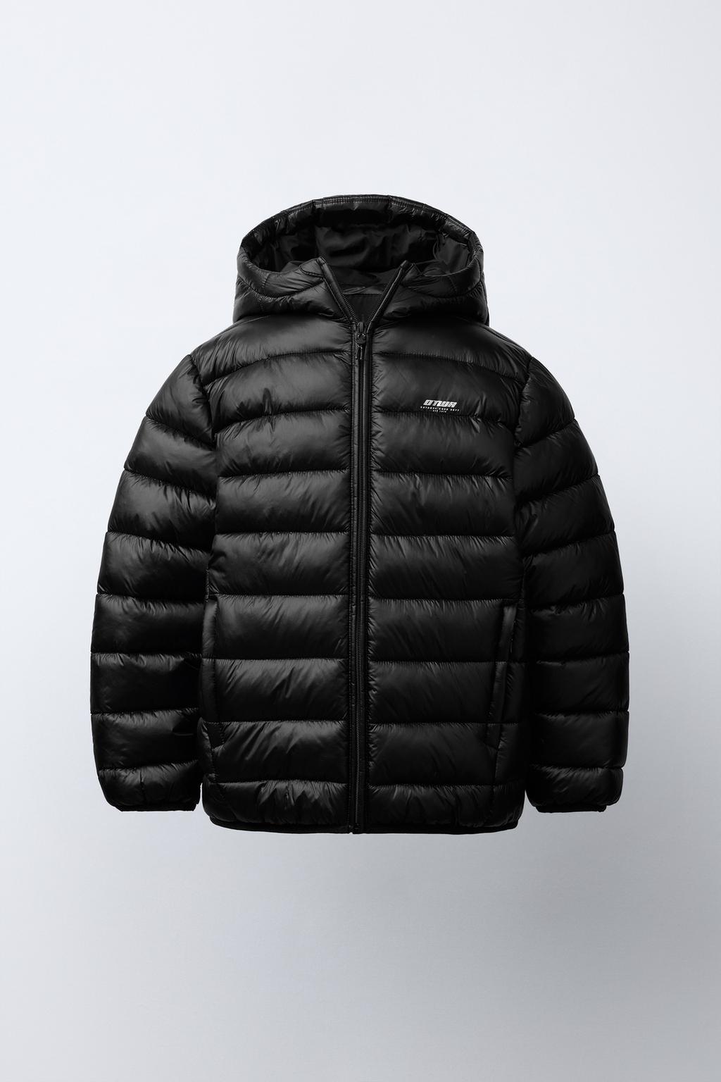 УЛЬТРАЛЕГКАЯ КУРТКА С ТЕКСТОМ