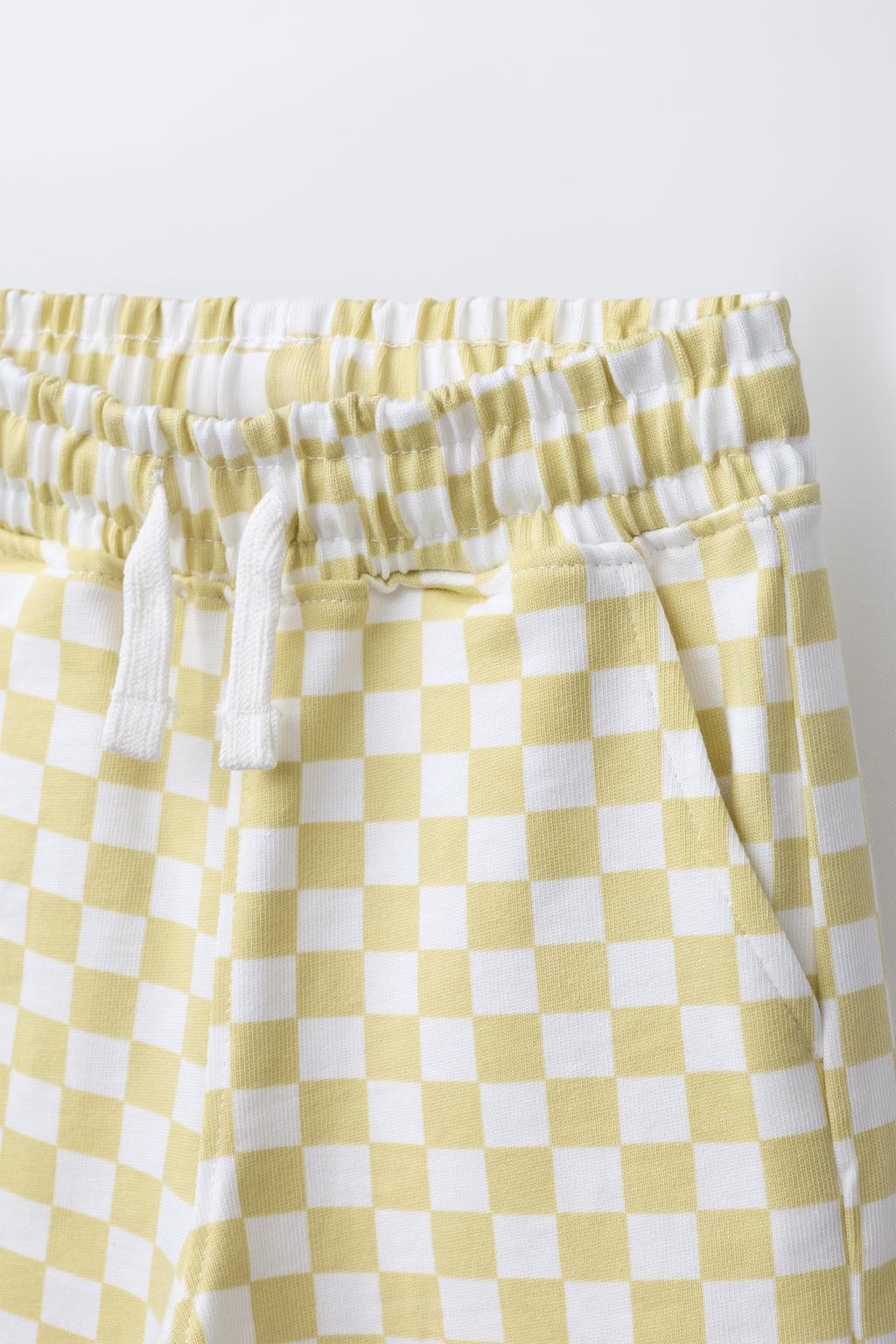 КОМПЛЕКТ ИЗ ФУТБОЛКИ И ШОРТОВ В ШАХМАТНУЮ КЛЕТКУ