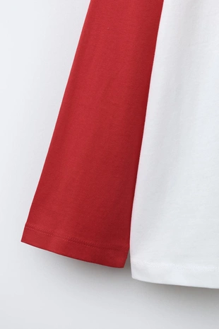 Футболка с реглановыми рукавами и принтом лошади- Заказать в России