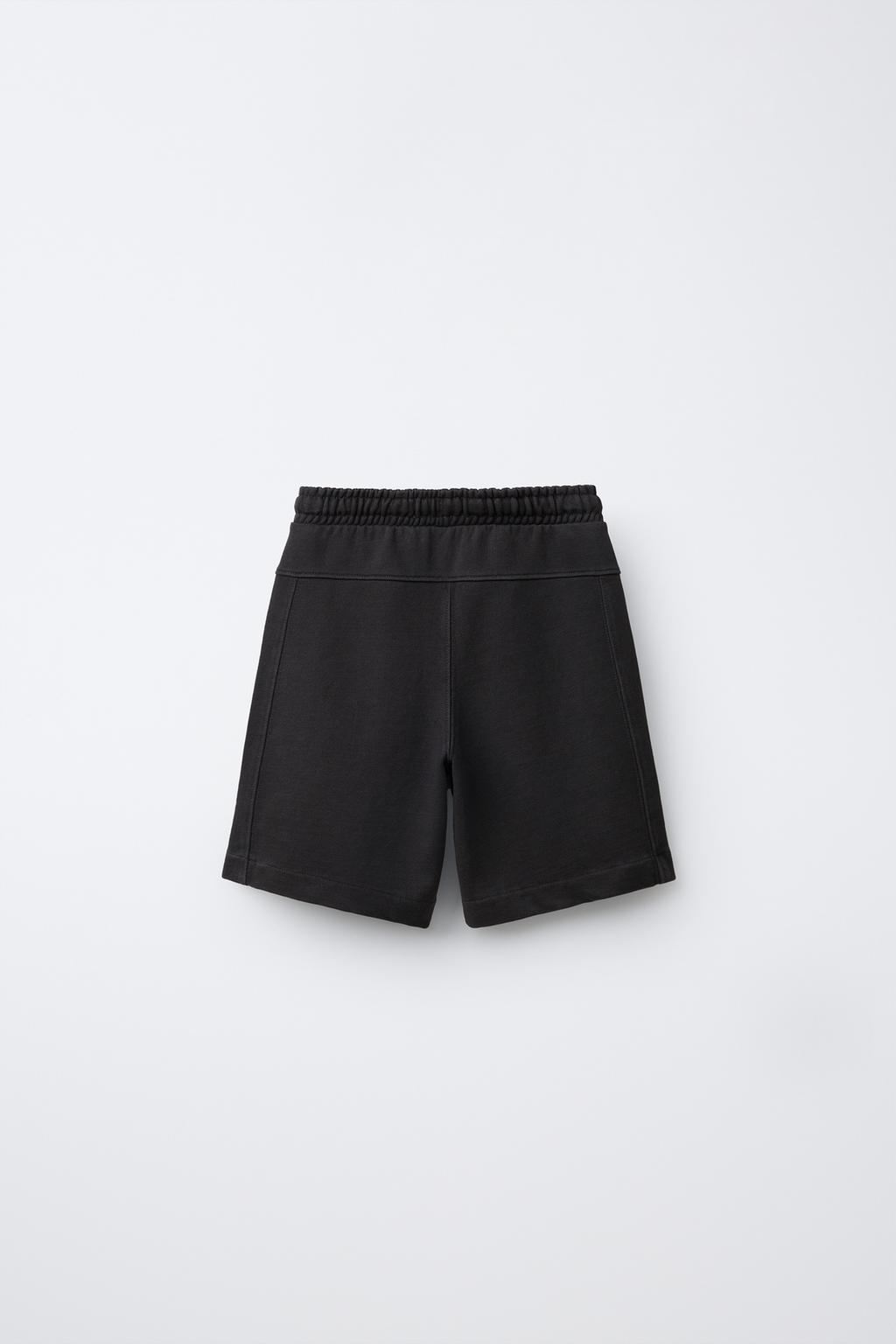 ШОРТЫ ИЗ МЯГКОЙ ТКАНИ С ВЫШИТЫМ ТЕКСТОМ