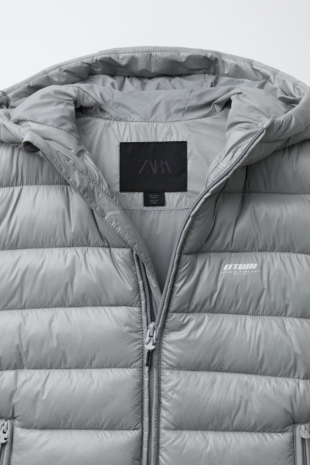 ОЧЕНЬ ЛЕГКИЙ ЖИЛЕТ С НАДПИСЬЮ