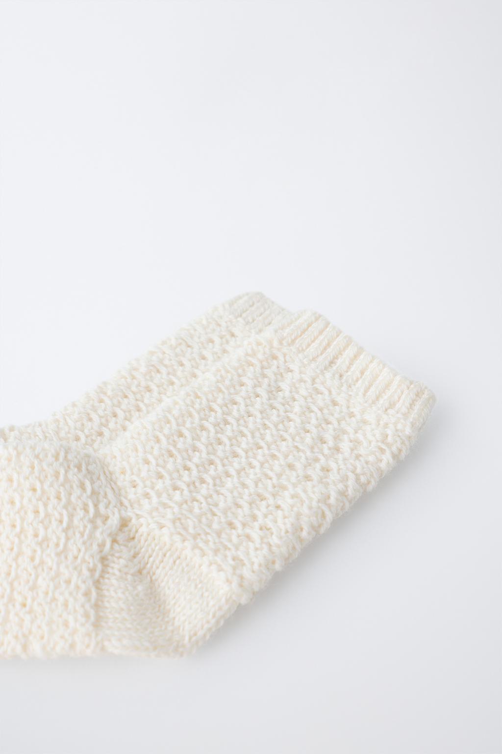 НОСКИ ИЗ ХЛОПКА И ШЕЛКА С ТЕКСТУРОЙ