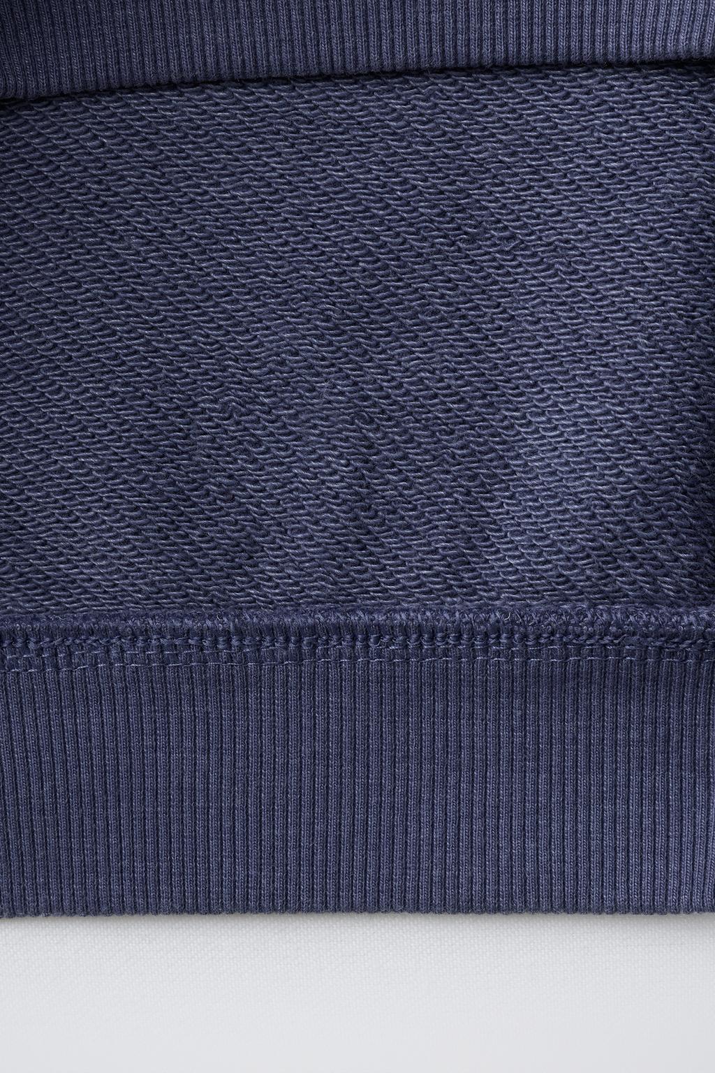 ТОЛСТОВКА С ТЕКСТОВЫМ ПРИНТОМ