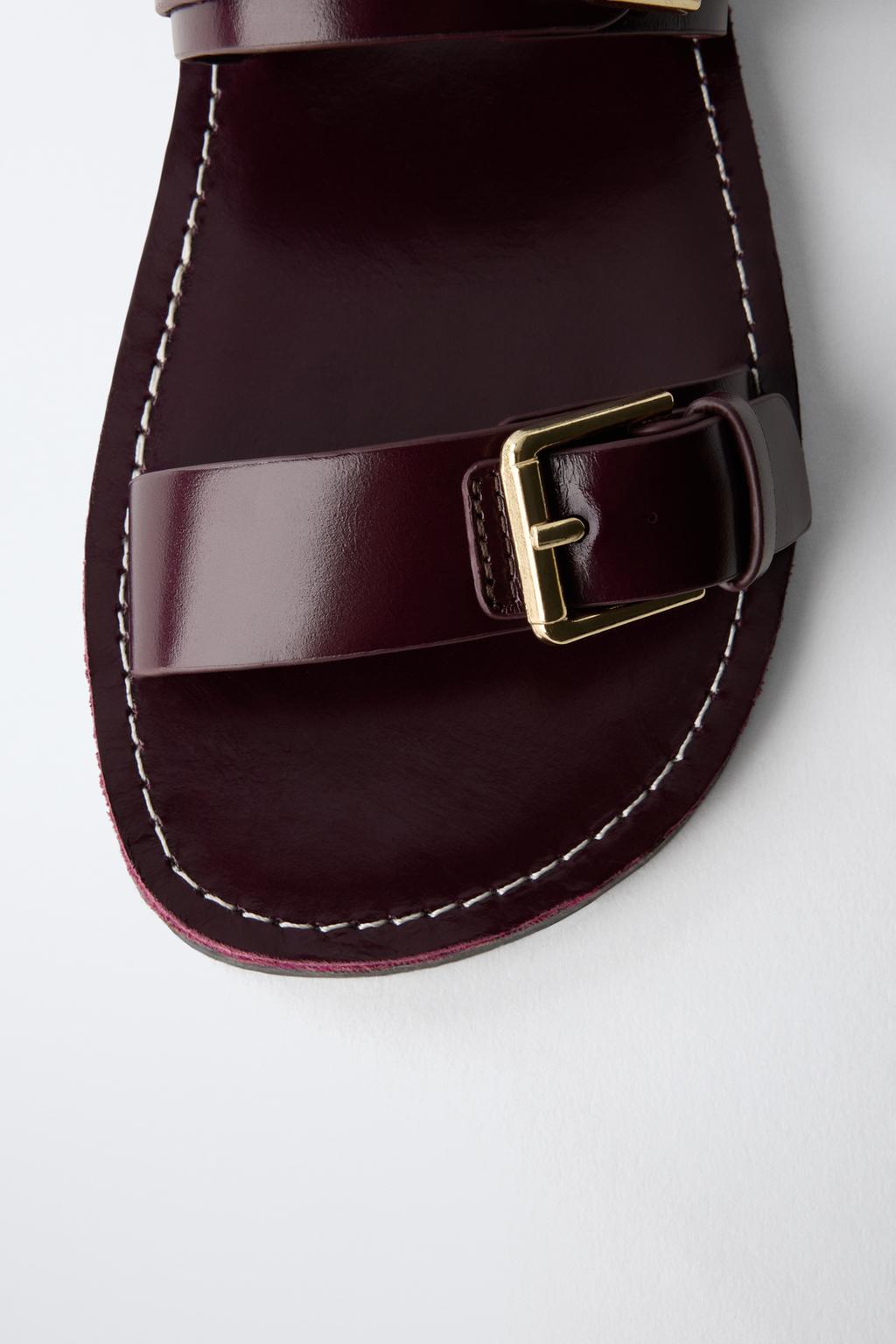 КОЖАНЫЕ САНДАЛИИ С ПРЯЖКАМИ