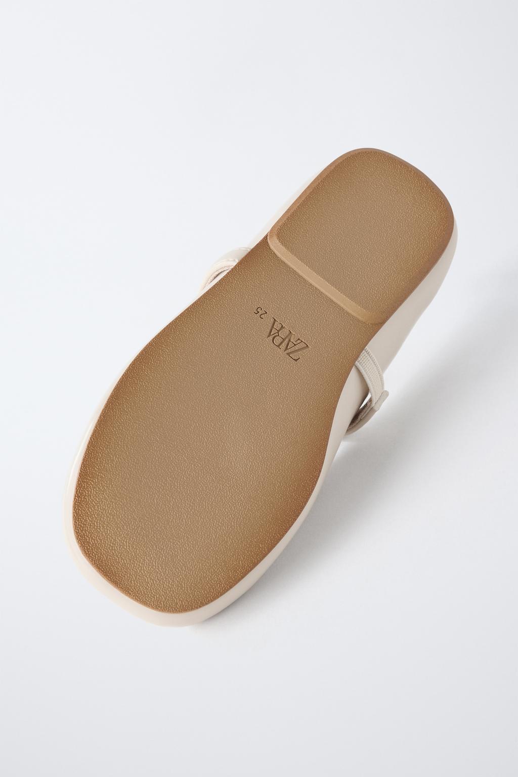 ЛАКИРОВАННЫЕ БАЛЕТКИ С СЕРДЕЧКОМ