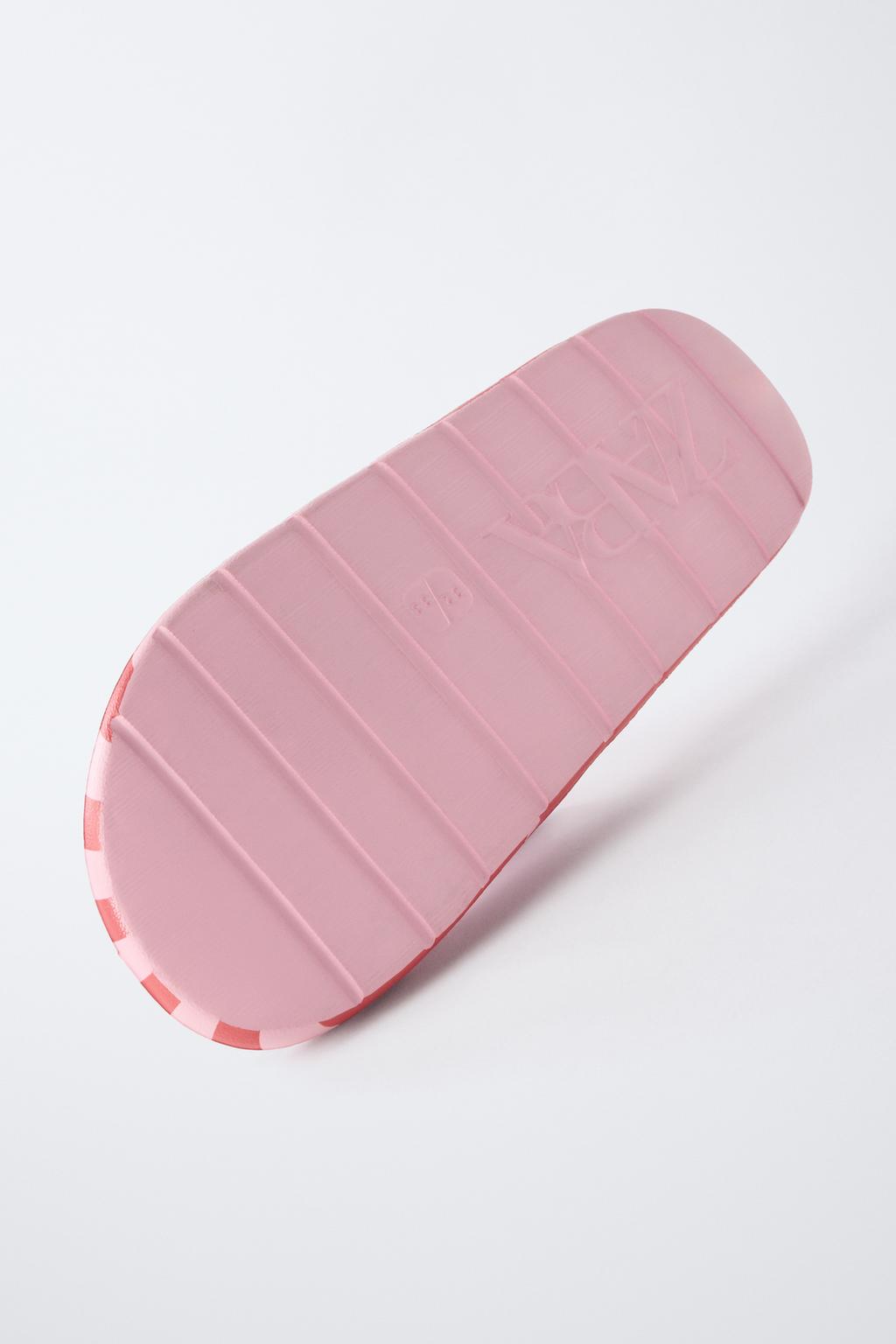 ШЛЕПАНЦЫ LILO & STITCH © DISNEY