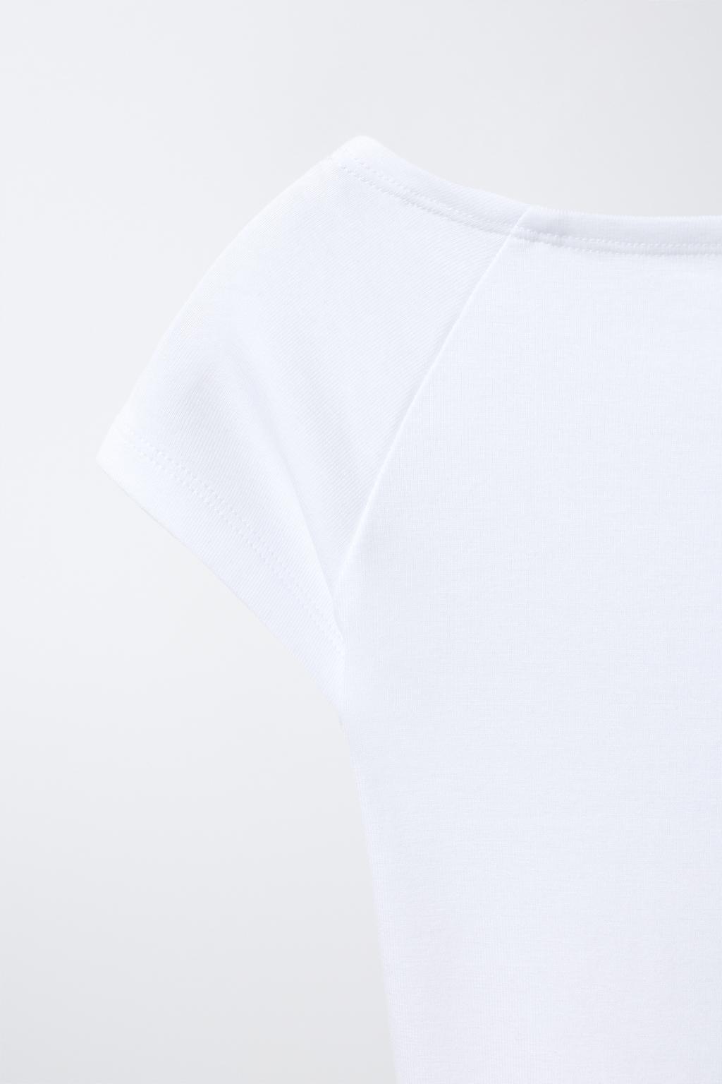 ОДНОТОННАЯ ФУТБОЛКА ИЗ МОДАЛА