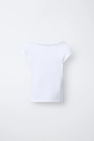 Однотонная футболка из модала