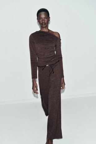 Топ асимметричного кроя из ткани пике- Заказать в России