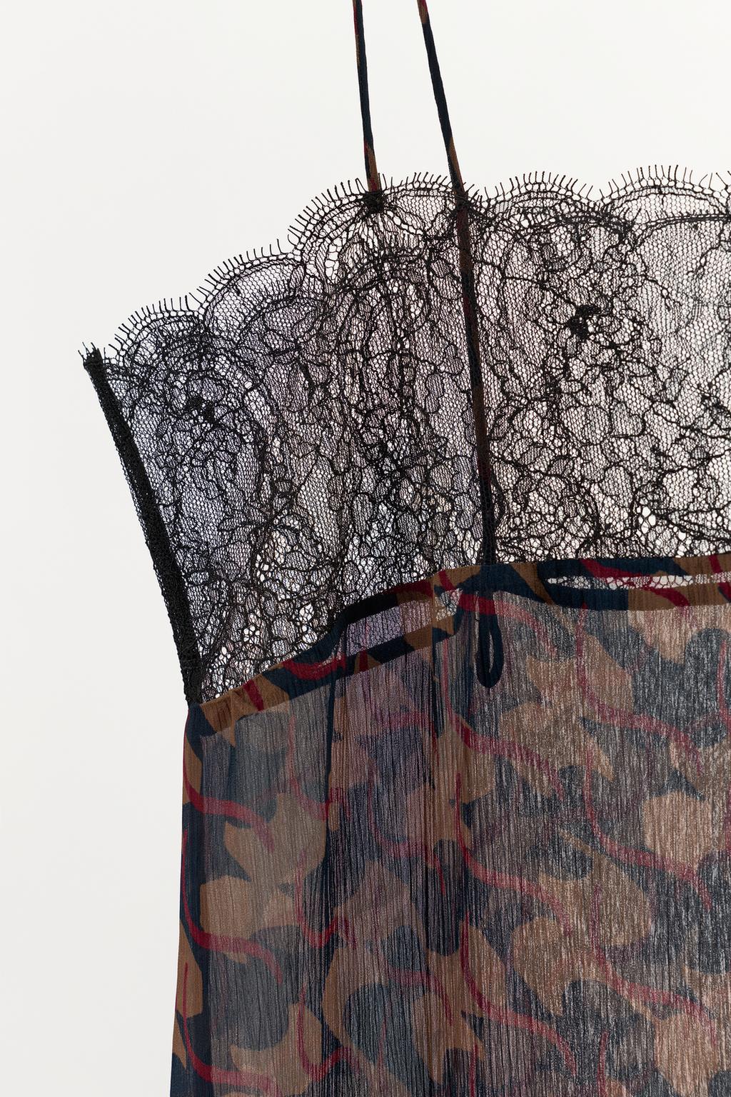 ТОП С ПРИНТОМ ИЗ 100% ВИСКОЗЫ С КРУЖЕВОМ