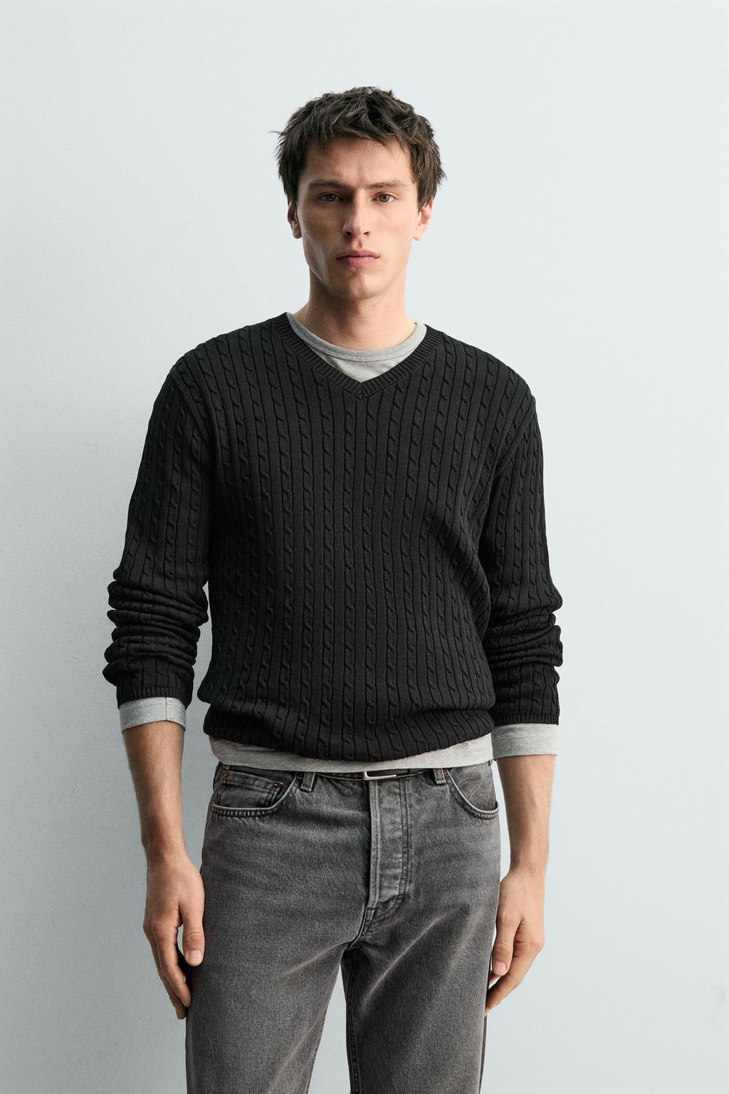 СВИТЕР С УЗОРОМ «КОСЫ»