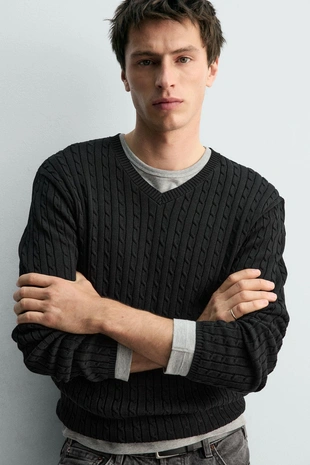 Свитер с узором «косы»- Заказать в России