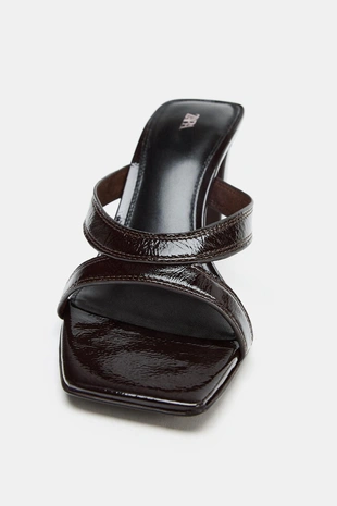 Босоножки на каблуке с ремешками из кожи- Заказать в России