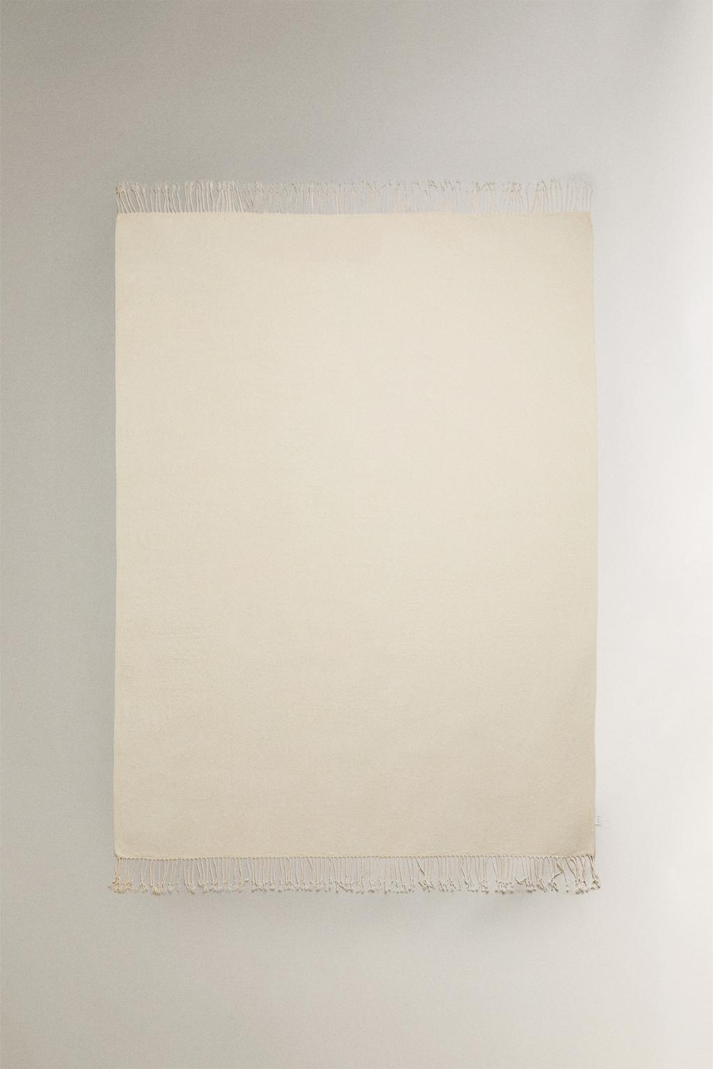 Плед из шениля с бахромой