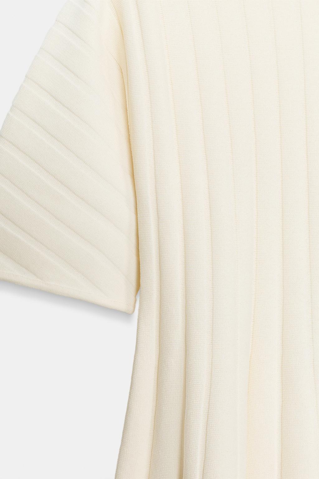 КОРОТКОЕ ПЛАТЬЕ В РУБЧИК С ОБЪЕМНЫМИ РУКАВАМИ